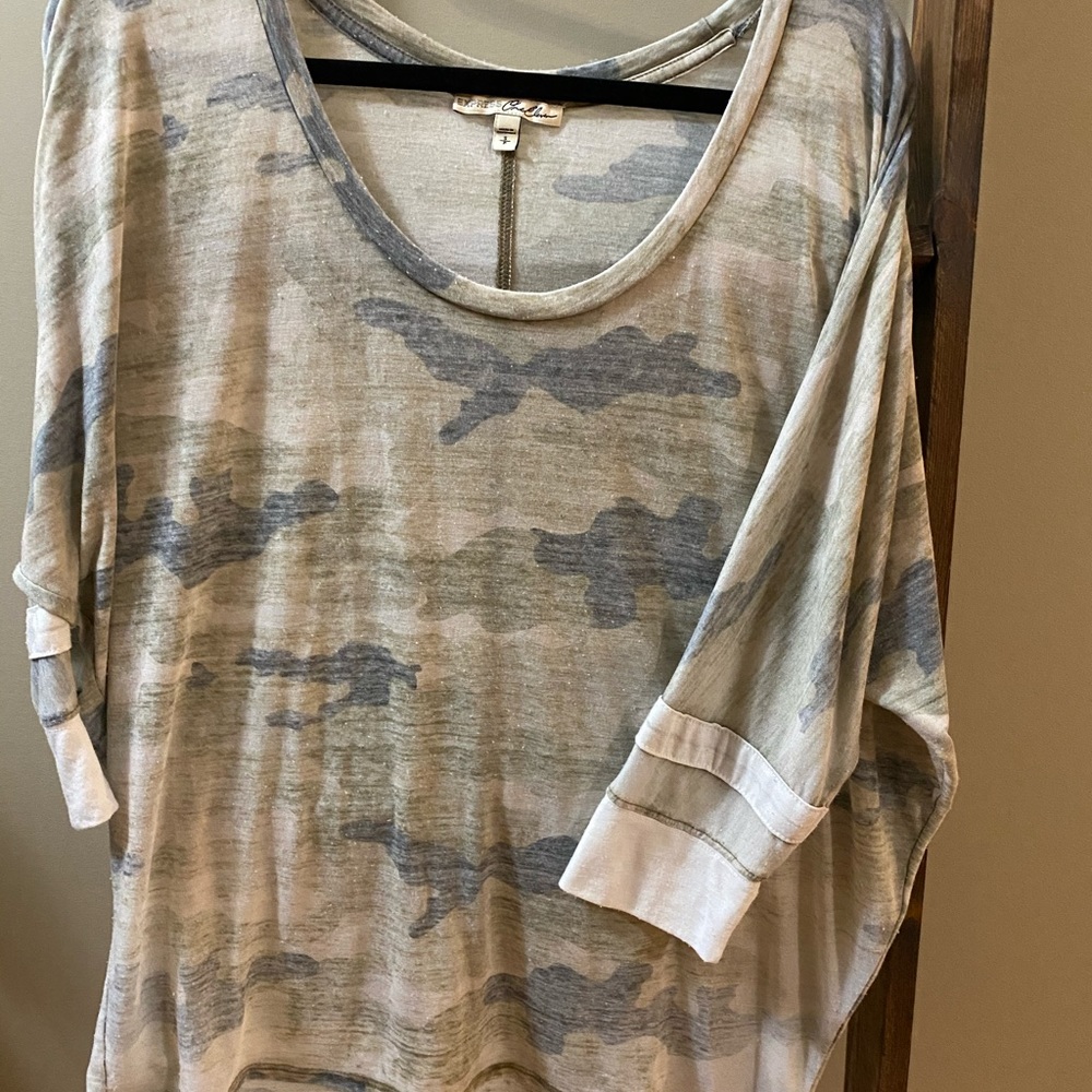 Camo tee